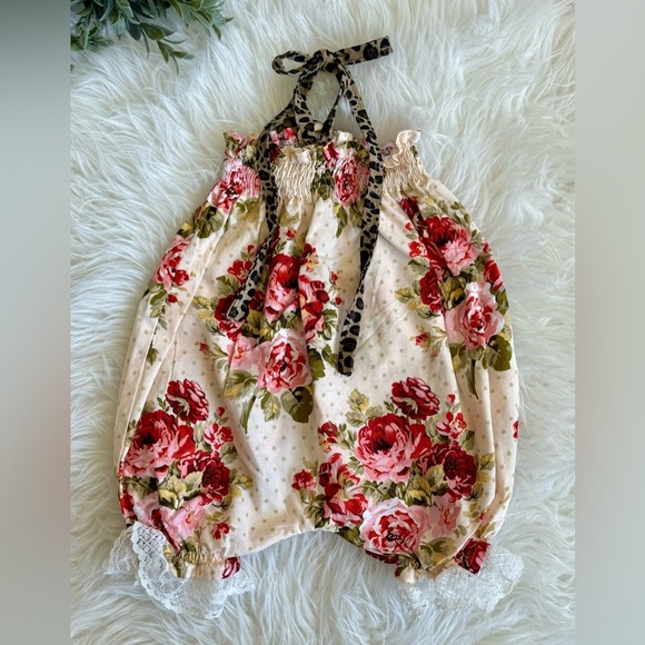 Sleeveless Bubble Romper w/Contrasting Straps & Lace Trim (Size 6-9 months) - Picture 6 of 6